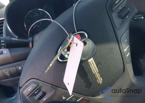 2017 Kia Forte Lx z USA, uszkodzony, nr VIN 3KPFK4A70HE123954